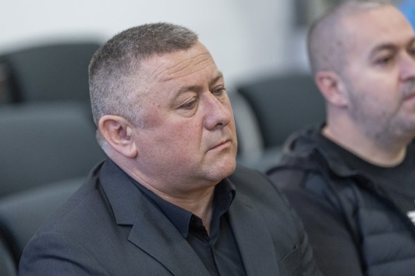 Suđenje Damiru Dekaniću