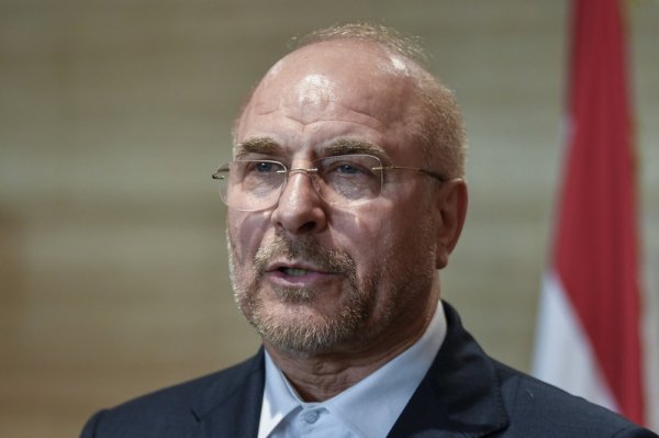 Mohamed Bager Galibaf, predsjednik iranskog parlamenta, ključna je figura moguće vojne hunte