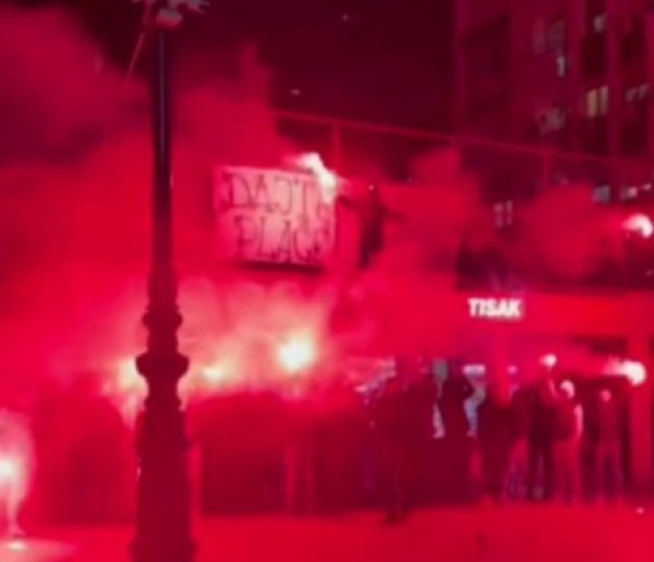 Kultni hrvatski klub na konopcima: Igrači ne dobivaju plaće, navijači se pobunili