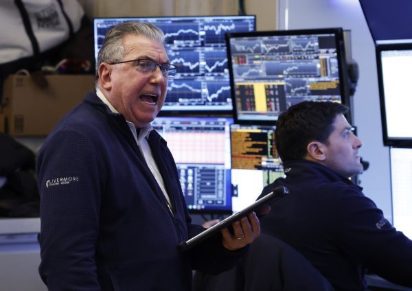 Svjetske burze nestabilne: Wall Street pao peti tjedan zaredom