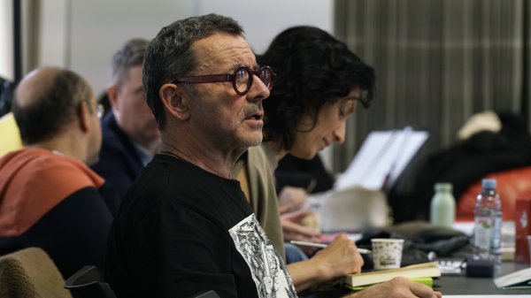 Krešimir Dolenčić postavlja mjuzikl o generaciji koju su oblikovali rat i tranzicija inspiriran pjesmama Prljavog kazališta