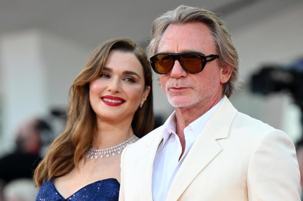 Na Netflixu je zavodljiva profesorica u 'Vladimiru', a privatno ljubi Jamesa Bonda