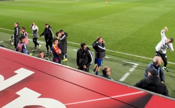 Od slavlja do očaja. Pogledajte reakciju Hajdukove klupe na Frukov promašeni penal i gol iz odbijanca