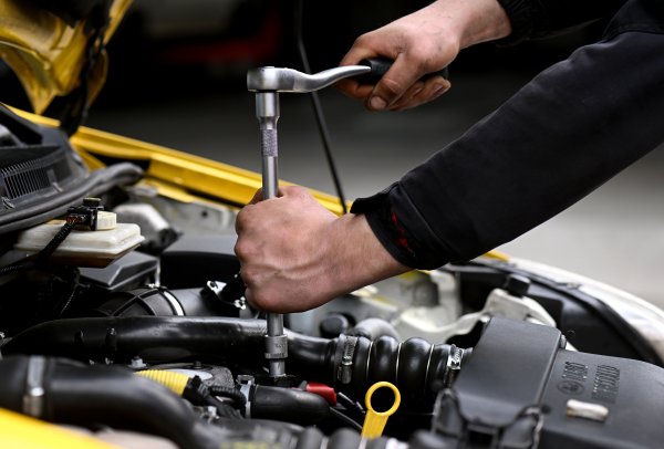 Popravak automobila sve skuplji: Evo zašto je svaki odlazak kod mehaničara udarac na džep