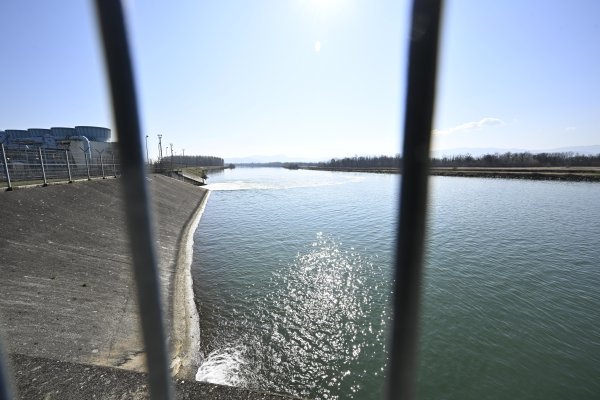 Sava je ključna za hlađenje elektrane, a voda se pročišćuje od radioaktivnosti prije izlijevanja