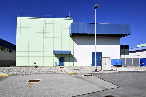 Zgrade mogu izdržati udar aviona