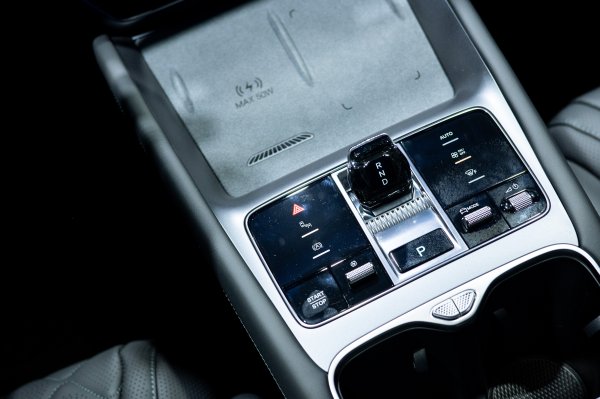 Jedna oznaka na mjenjaču može pomoći u vožnji, ali i povećati potrošnju ako je koristite pogrešno