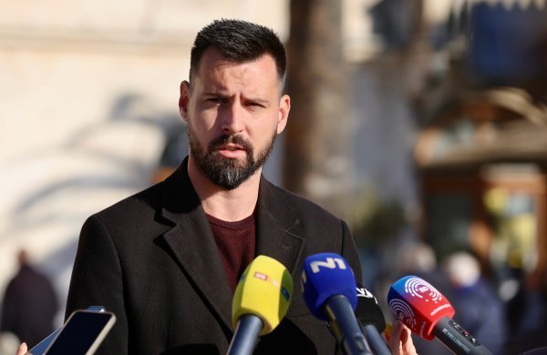 Bojan Ivošević kaže da je navedeno stanje nastupilo prije mandata vlasti u kojoj je bio