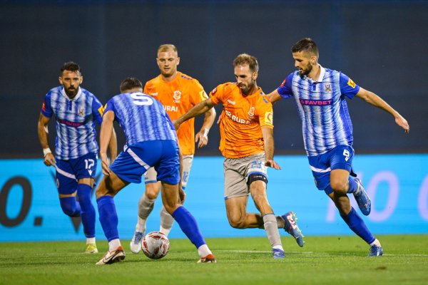 Mamutu užasno puknuo prst, otišao je u bolnicu. Sabra doveo domaćine u vodstvo, pogledajte gol