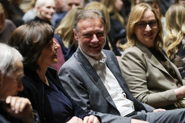 Gordan Jandroković sa suprugom Sonjom u odličnom raspoloženju na premijeri