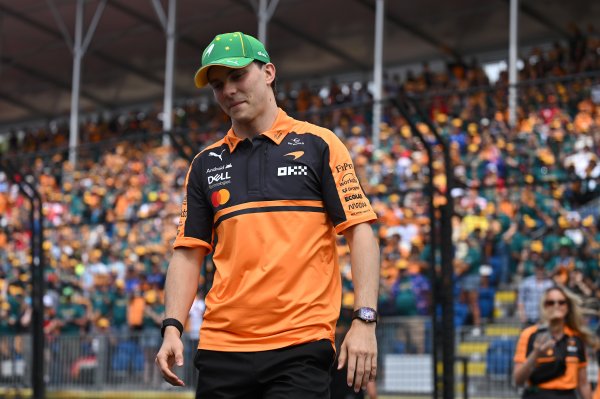 Pogledajte kako se prošlogodišnji kandidat za naslov razbio prije same utrke