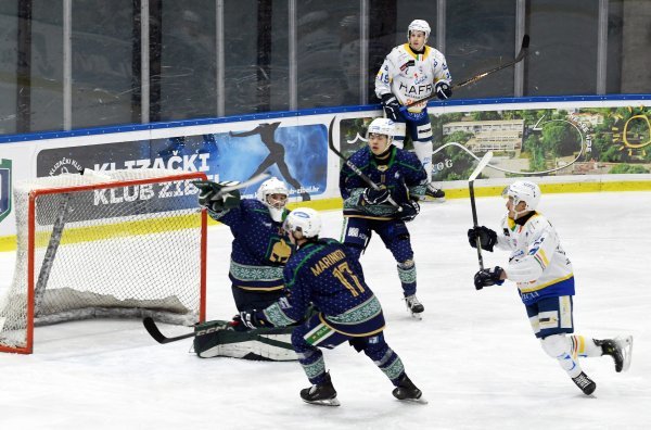 Sisačka hokejaška bajka ide dalje: Vitezovi u polufinalu Alpske lige