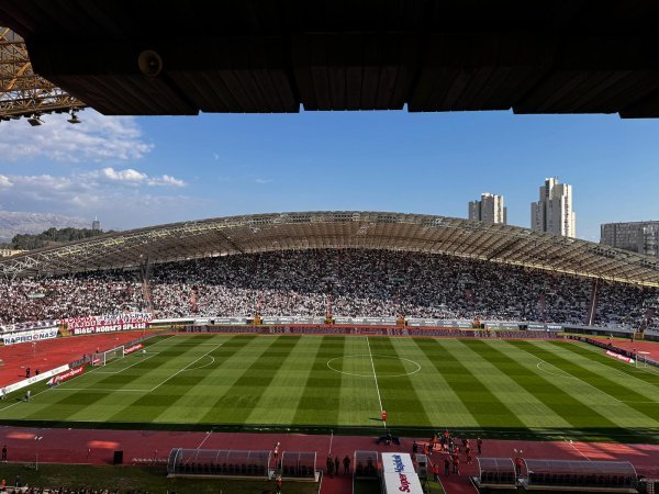 Torcida i Boysi ujedinili se u zvižducima jednom akteru derbija