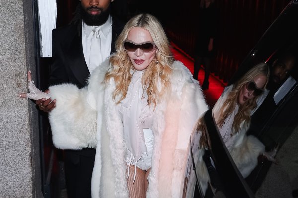 Madonna u 66. opet nosi vjenčanicu: Oživjela legendarno izdanje iz 1984.