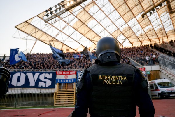 Oglasila se policija: Evo koliko je privedenih na derbiju Dinama i Hajduka