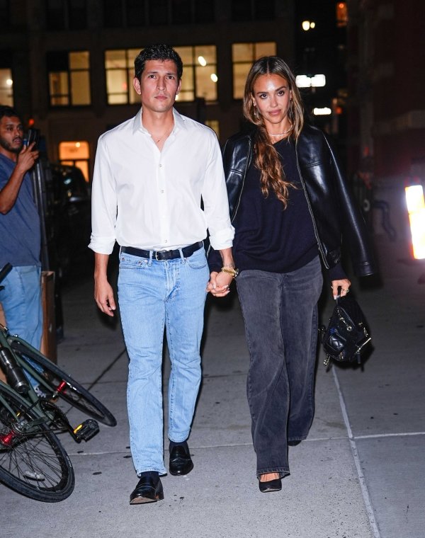 Nakon glasina o Joeu Burrowu, Jessica Alba pokazala tko joj pravi društvo u Meksiku