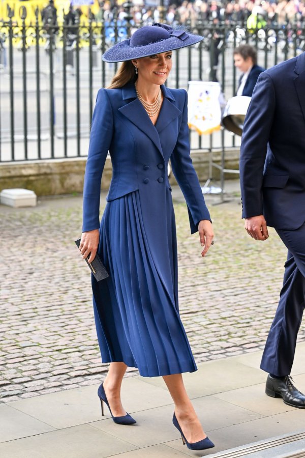 Kate Middleton zablistala u haljini inspiriranoj 80-ima i dijamantima kraljice Elizabete