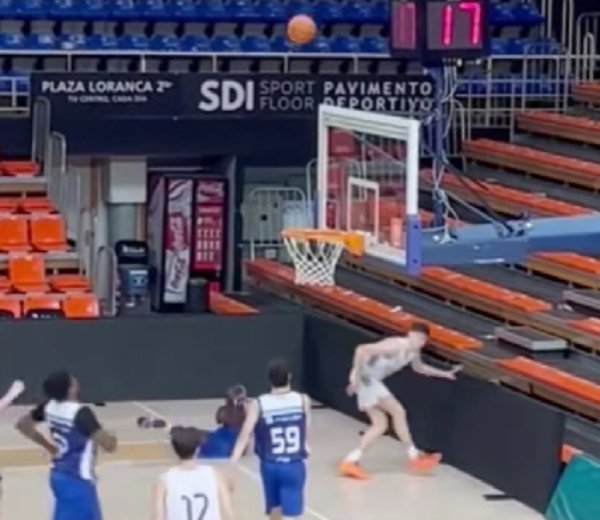 Hrvatsko 15-godišnje košarkaško čudo zaludjelo Španjolsku: Koš zbog kojeg ga uspoređuju s Larryjem Birdom