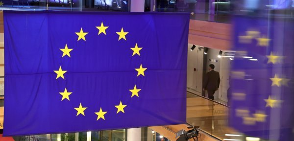 EU produljio sankcije protiv ruskih oligarha za još šest mjeseci, petero skinuli s liste