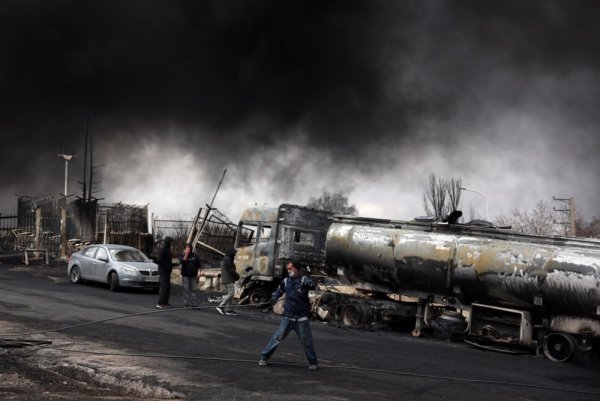 U izraelsko-američkim napadima pogođena je i rafinerija u okolici Teherana