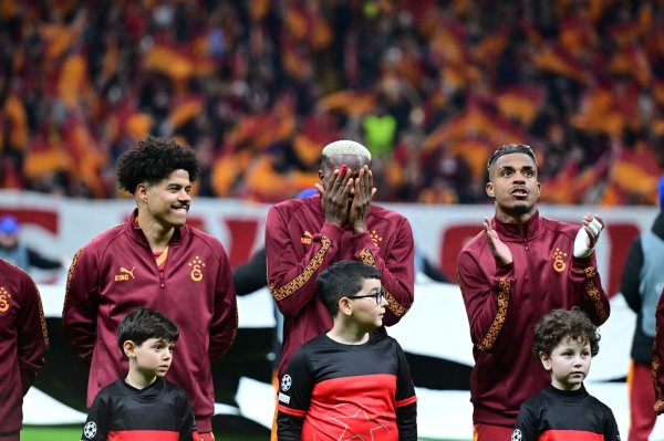 Navijači Galatasaraya prekrasnom koreografijom rasplakali svoju najveću zvijezdu. Evo zašto