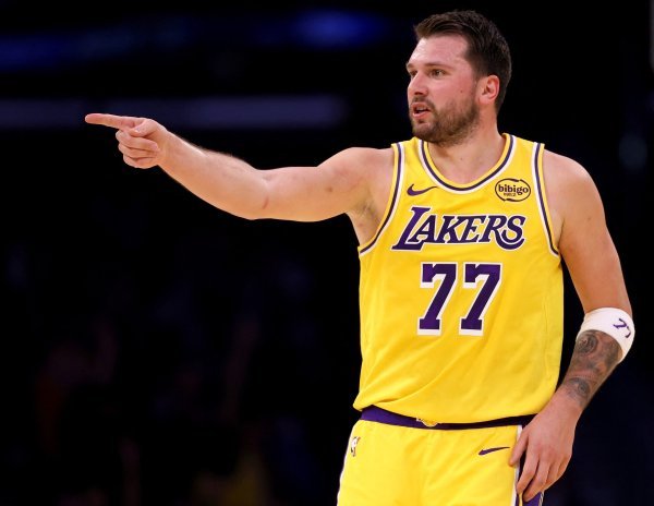 Spektakl u NBA-u! Dončić presudio Jokiću u drami sezone