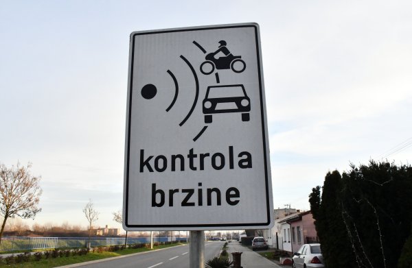 Francuzi zgroženi novim kaznama za prebrzu vožnju: Kakvo je stanje u Hrvatskoj?