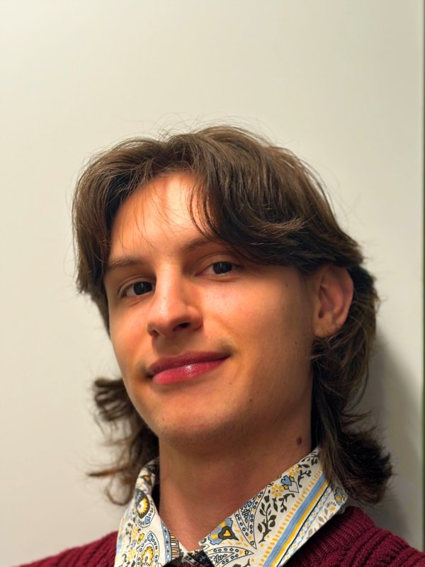 Mladi pjesnik Matej Gabud u ovogodišnjoj se selekciji izdvojio osobitim poetskim glasom i izrazito intimnim registrom