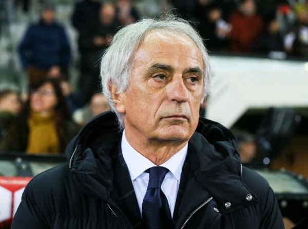 Vahid Halilhodžić postao najstariji trener u ligama petice pa se odmah našao na meti kritika