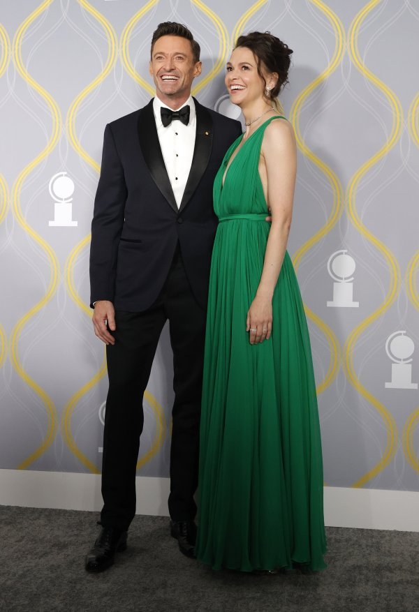 Hugh Jackman je nakon razvoda ljubavnu sreću pronašao s glumicom Sutton Foster. 