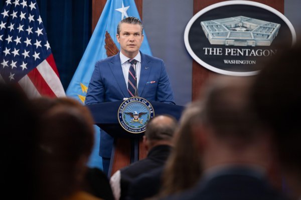 Hegseth: Europljani su nezahvalni, naši ciljevi u Iranu ostaju isti