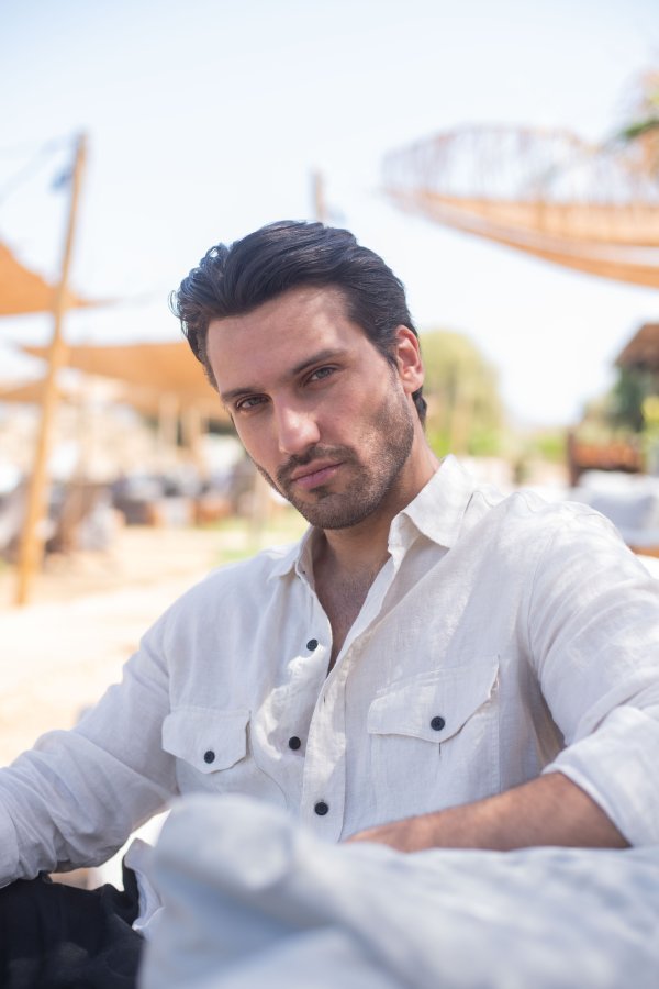 Odrastanje uz sport, igru i druženje naučilo ga je disciplini, otvorenosti i važnosti međusobne podrške