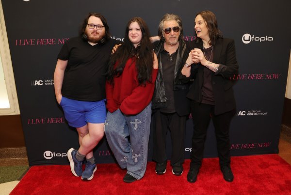 Prizor kakav se ne pamti: Rijetka obiteljska fotografija Ala Pacina s djecom