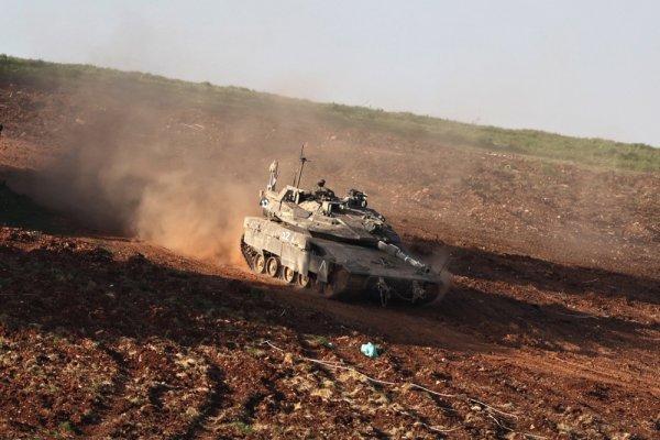 Izraelski tenk na granici s Libanonom