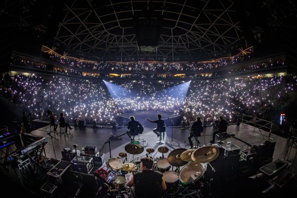 Vizualni dio koncerta bio je bogat, dobro promišljen i kreiran