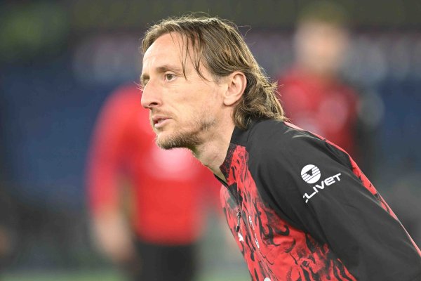 Nakon ključnog poraza Milana viralna objava očajnog navijača o Modriću širi se mrežama