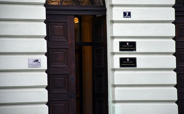 Grdić tvrdi da s Petekom nije komunicirala, ranije priznala namještanje natječaja