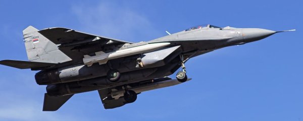 Srbijanski MiG-29 naoružan kineskim raketama CM-400