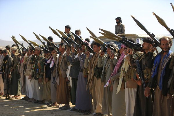 Sve oči uperene na još jedan tjesnac: Ako Hutisti uđu u rat, cijene nafte mogle bi eksplodirati