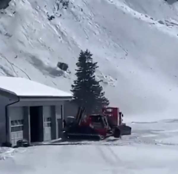 Strava na skijalištu Engelberg: Gondola pala sa žičare u Švicarskoj