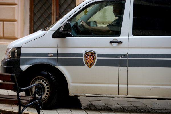 Optužen direktor koji je izvukao 1,7 milijuna eura iz tvrtke i varao kupce modularnih kuća