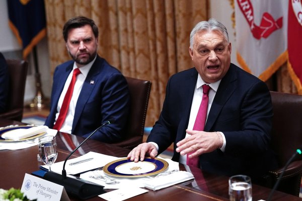 Orbanu stiže podrška iz Amerike: Uoči izbora u Mađarsku dolazi JD Vance