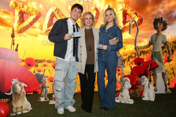 Ivana Vrdoljak Vanna, Jana Vrdojak, Sergej Božić