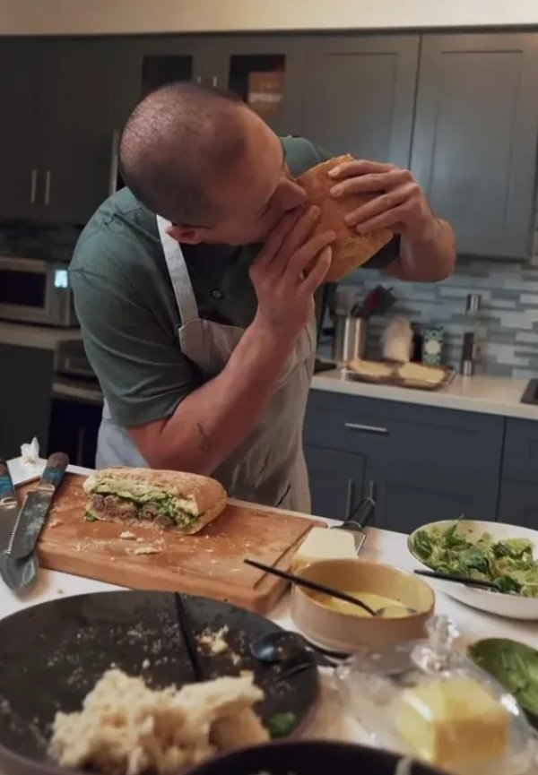 Igrao je za Real i United, a danas snima recepte na TikToku