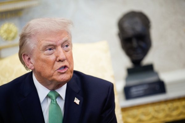 Trump dobiva zlatnik sa svojim likom, pljušte reakcije: 'Monarsi i diktatori stavljaju lica na kovanice'