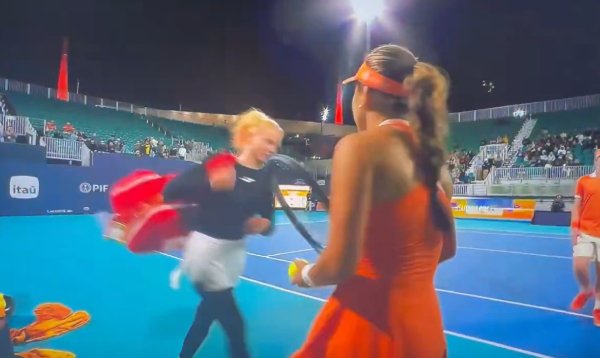 Baš bizarno; u suzama otišla s terena, protivnica ostala u šoku