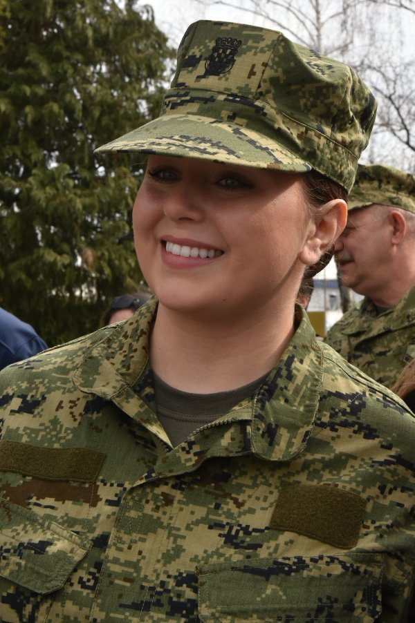 Ovako izgleda Thompsonova kći u vojnoj uniformi