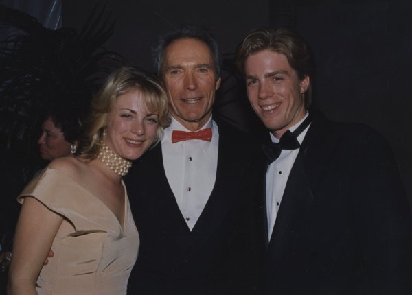 Kyle Eastwood sa ocem Clintom Eastwoodom i sestrom Alison Eastwood 