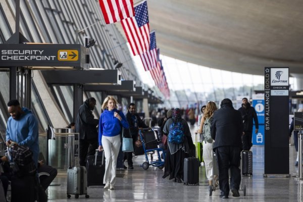 United Airlines otkazuje pet posto letova, otkrili razlog