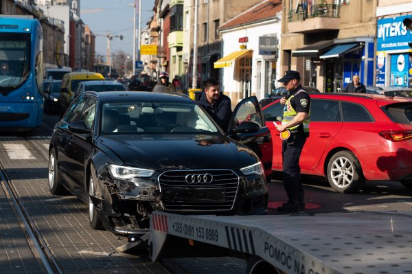 Sudarili ste se s drugim autom? Evo kako provjeriti ima li osiguranje